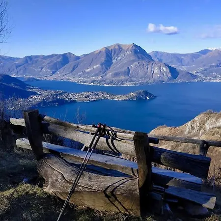 With A View Villa Longone al Segrino